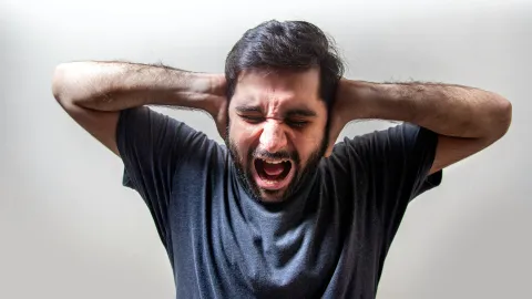 What Causes Microphone Feedback in Church (And How to Stop It)