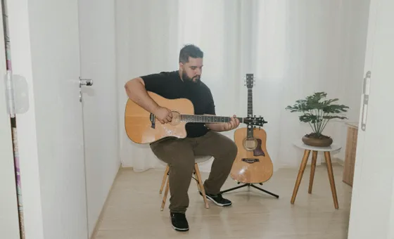 What I Learned Teaching Myself Guitar in 30 Days