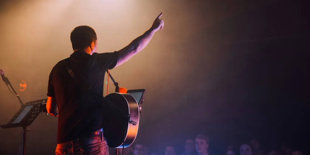 The 5 Pedals Every Worship Guitarist Needs on Their Board